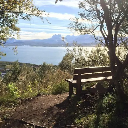 Well-equipped With Stunning Views * Bodo