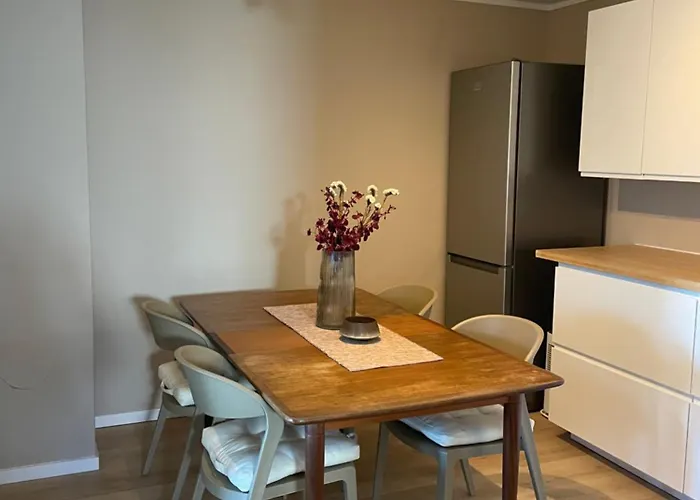 Well-equipped With Stunning Views Apartment